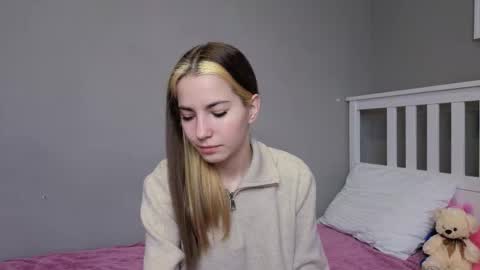 Emma online show from November 18, 6:14 am