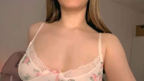 Amanda  mandy online show from March 15, 3:25 pm