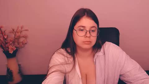 Snapshot of _lovely_mary chatting on September 22, 7:51 am Mary online show from September 22, 7:51 am