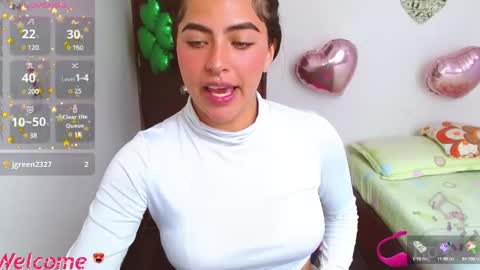 luna torres online show from December 13, 9:09 pm