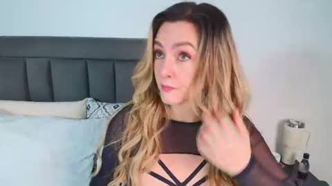 Lady Chanel online show from July 8, 1:57 pm