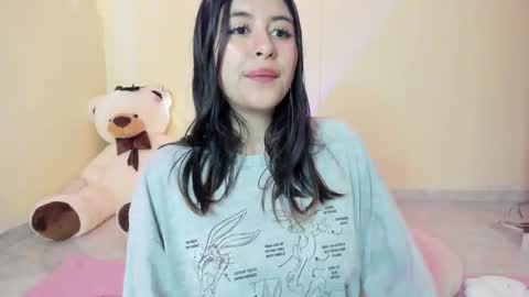 Maia online show from October 9, 1:26 pm