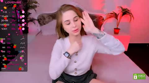 Eva  online show from March 4, 11:00 pm