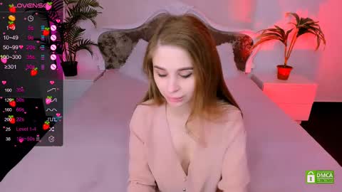 Eva  online show from February 11, 9:25 pm