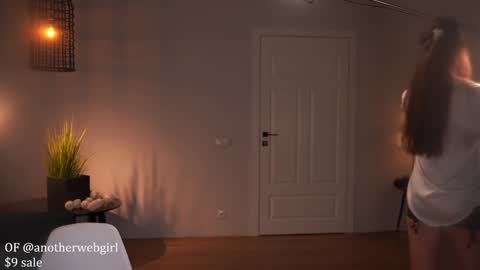 Snapshot of _mariarty_ chatting on October 16, 8:33 pm Marie - -25 discount online show from October 16, 8:33 pm