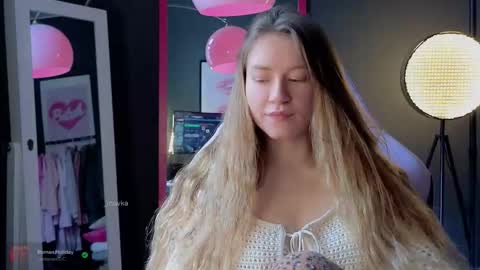 Elisa online show from February 23, 11:31 am