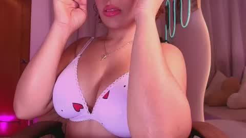 Marce  online show from February 20, 1:23 pm