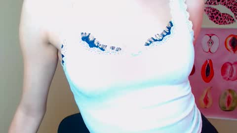 Susie online show from March 13, 1:56 pm