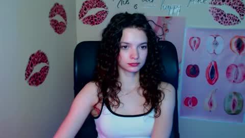 Susie online show from April 3, 6:39 pm