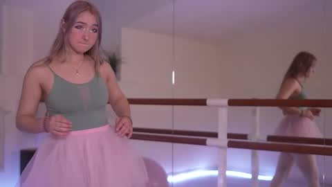 Feiia online show from November 18, 11:44 am