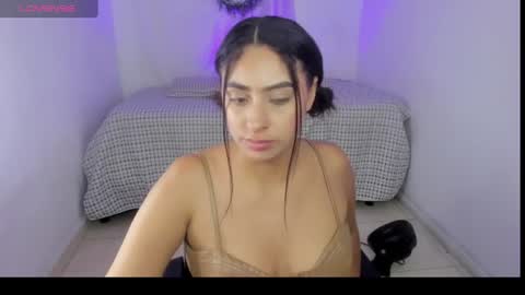 Mia online show from June 30, 10:20 pm