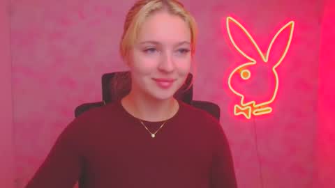 Melanie online show from October 18, 11:24 am