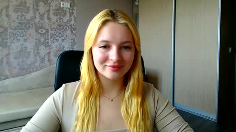 Melanie online show from June 25, 11:56 am
