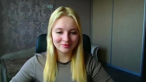 Melanie online show from March 11, 12:31 pm