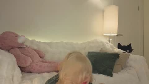 Kim online show from February 19, 5:07 am