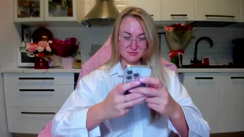 Eva online show from September 30, 8:24 pm