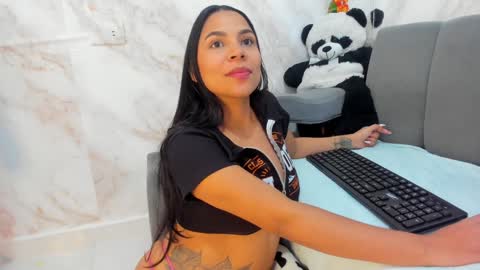 Snapshot of _nanny_1 chatting on January 9, 11:34 pm Nanny online show from January 9, 11:34 pm