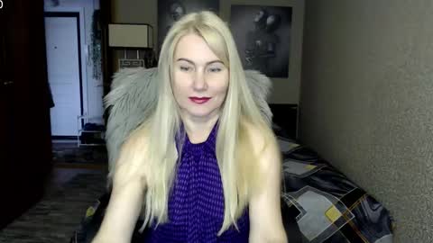 Donella    online show from November 1, 6:06 am