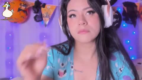 niiky online show from October 24, 12:01 pm