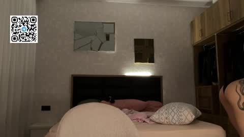Mikayla online show from June 4, 8:46 pm
