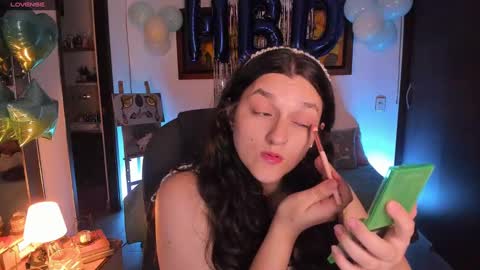 Snapshot of _peach__ chatting on March 9, 3:22 am violeta ig online show from March 9, 3:22 am