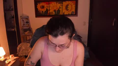 Snapshot of _peach__ chatting on September 15, 2:09 am violeta ig online show from September 15, 2:09 am