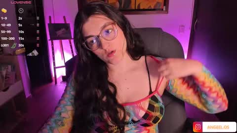 Snapshot of _peach__ chatting on January 26, 1:20 am violeta ig online show from January 26, 1:20 am