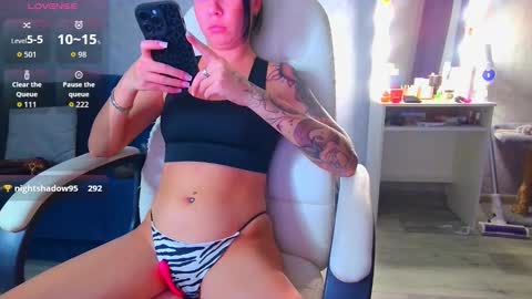 Ilona online show from October 20, 1:25 pm