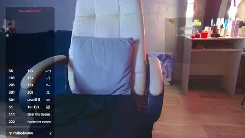 Ilona online show from December 3, 11:34 am