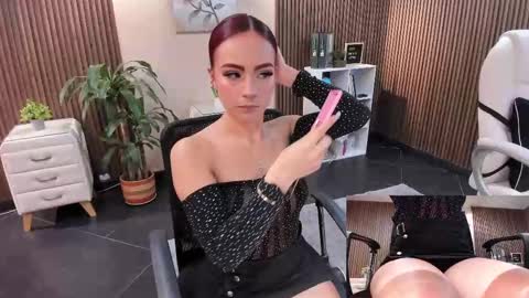 Snapshot of _redfoxxx_ chatting on September 17, 7:34 pm You can tell me Mariana online show from September 17, 7:34 pm