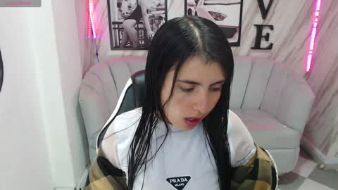 Snapshot of _samantha_b chatting on January 23, 12:41 pm Samantha online show from January 23, 12:41 pm