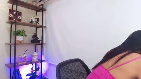 Sassy Girl online show from April 8, 7:16 pm