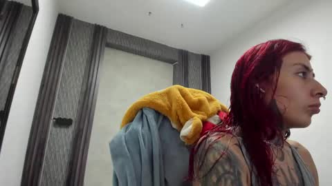 Selene online show from April 10, 1:00 am