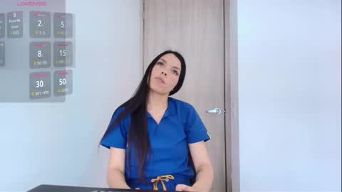SOFIA DELUXE   online show from October 15, 6:32 pm