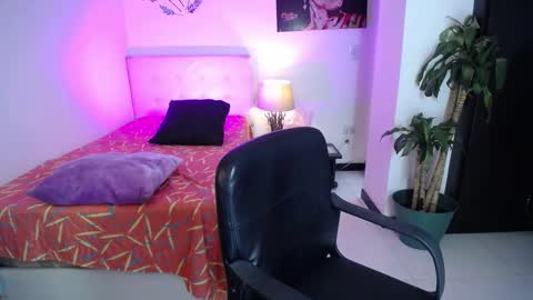 sol online show from March 10, 1:15 pm