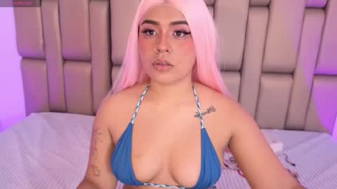 V E N U S online show from November 17, 8:42 pm