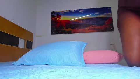 susy online show from February 24, 12:03 pm