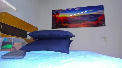 susy online show from February 23, 11:58 am