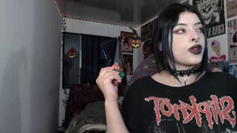 Snapshot of _succubowie_ chatting on October 9, 10:58 pm Succubowie  online show from October 9, 10:58 pm