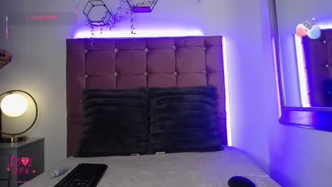 Snapshot of _sweet_sinner__ chatting on October 4, 2:28 am _sweet_sinner__ online show from October 4, 2:28 am