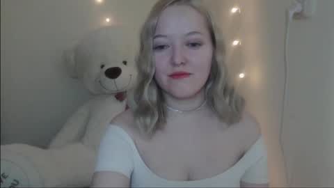 _sweet_smile_ online show from February 11, 8:21 pm