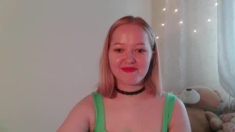 Snapshot of _sweet_smile_ chatting on October 16, 10:07 am _sweet_smile_ online show from October 16, 10:07 am