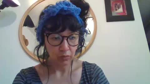 _tutti_frutti_ online show from March 15, 5:20 am