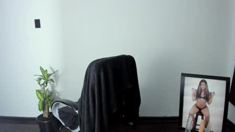 Vicky online show from March 14, 3:07 am