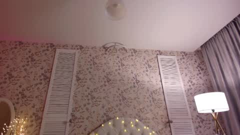 Wendy online show from April 6, 4:46 am