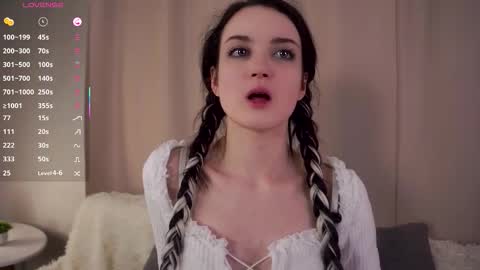 Anna online show from December 3, 4:15 am