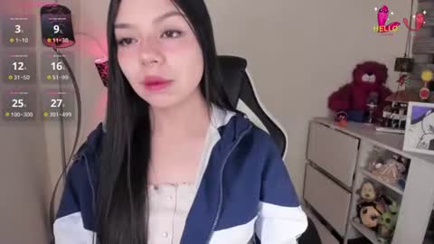 _zathara_ online show from July 13, 9:54 am