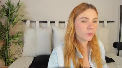 Zoe  online show from June 16, 12:28 pm