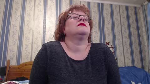 NINA online show from April 11, 7:17 pm