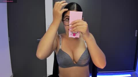 andrea online show from November 15, 3:18 am